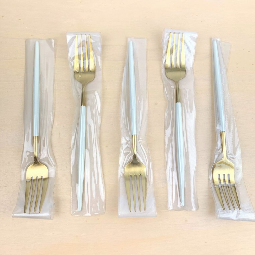 LOT of 5 Flatware 18/8 Cutlery Dinner Forks